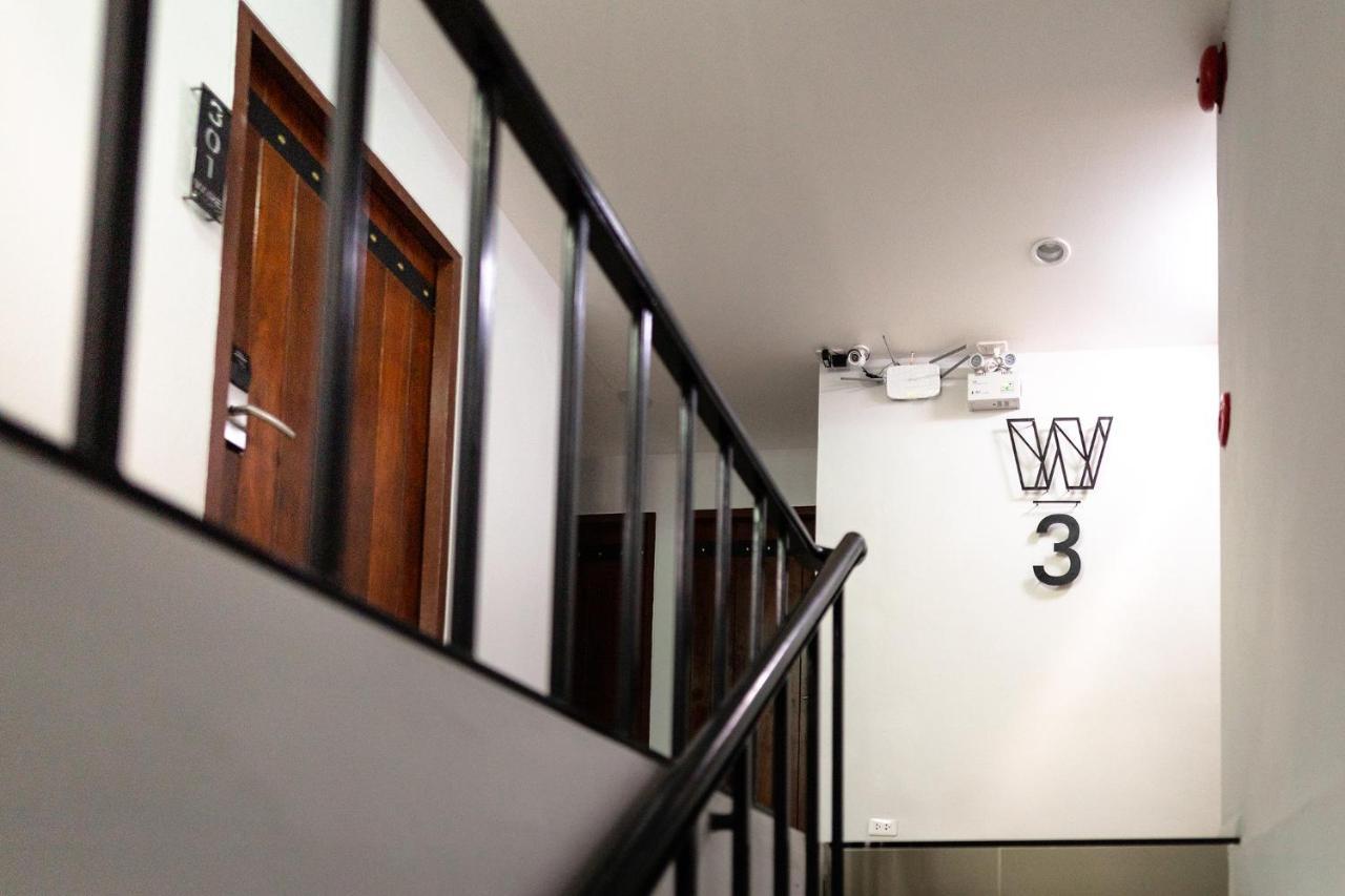 Wire Bangkok Prakhanong Eksteriør billede